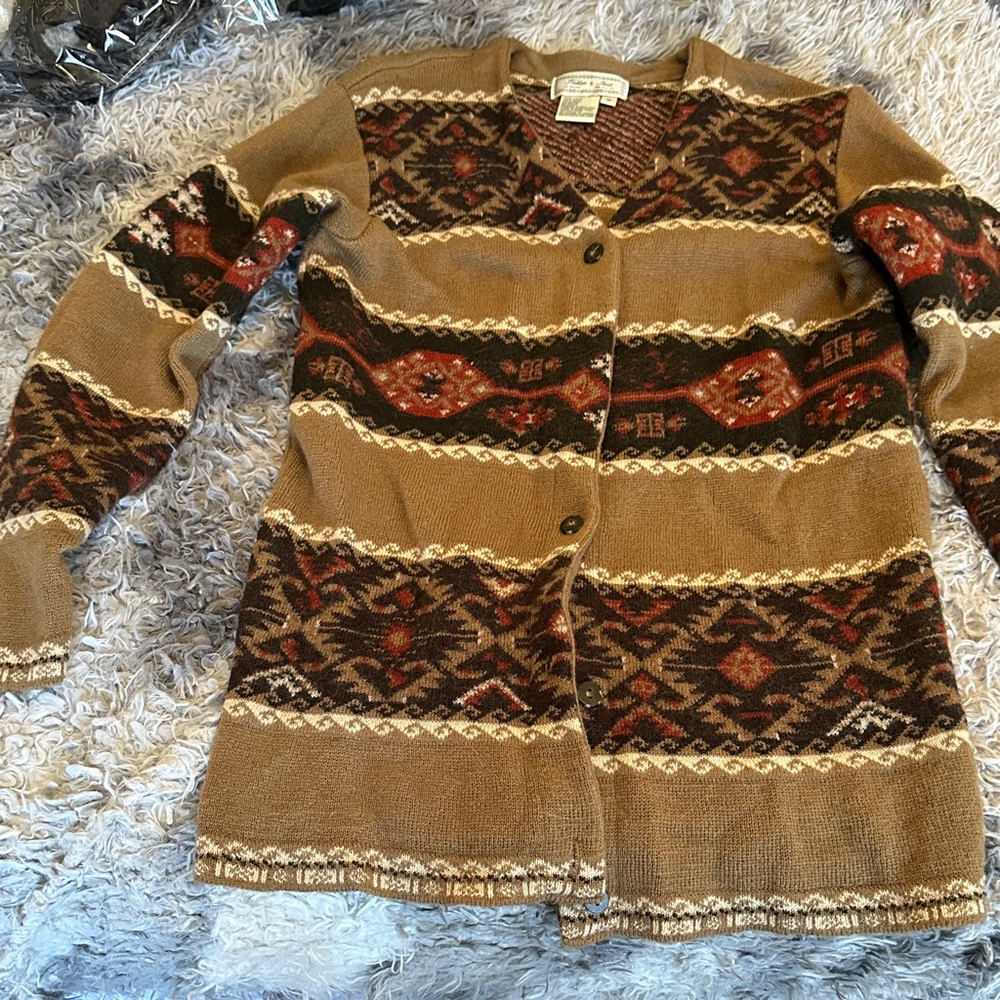 G—Tristan & Iseut Women's Wool Sweater